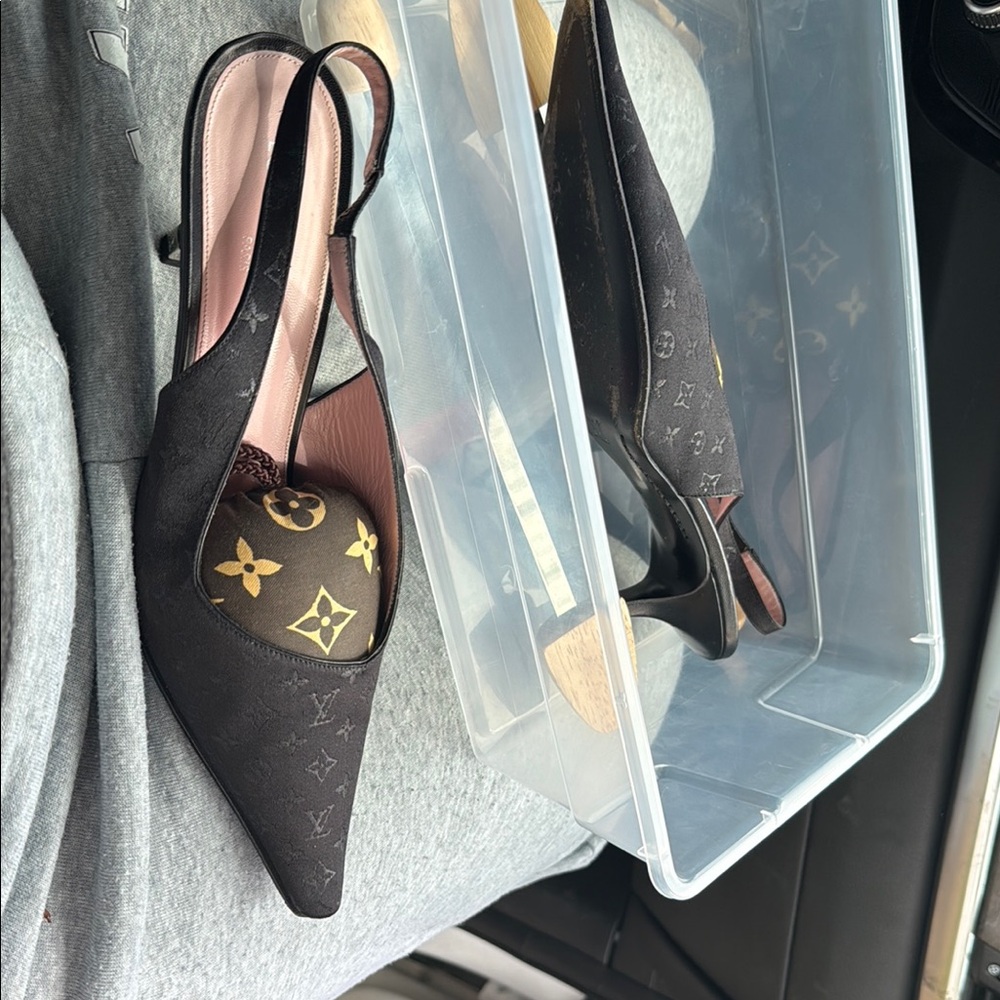 Louis Vuitton Black Women's Slingback Shoes